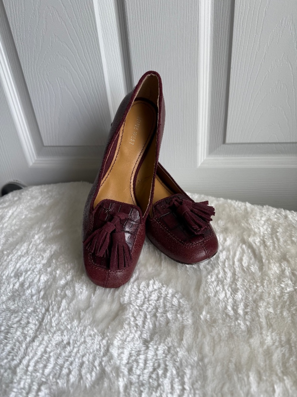 Nine West Wine Burgundy Leather Loafer Pumps Croc Tassel Heels Size 8